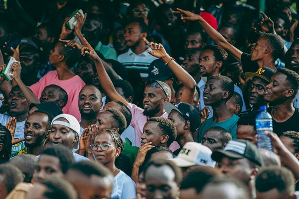 Les Défis des Forces de l'Ordre face à l'Escalade de la Violence en Milieu Urbain